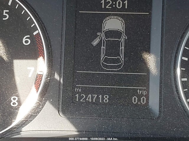 3VW4S7AJ6EM240683 Volkswagen Jetta Sedan Gli