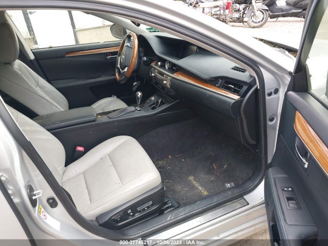 JTHBW1GG6E2056857 Lexus Es 300h Hybrid
