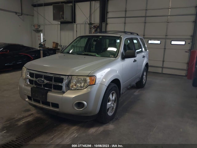 2009 FORD ESCAPE XLS VIN: 1FMCU02709KB40350
