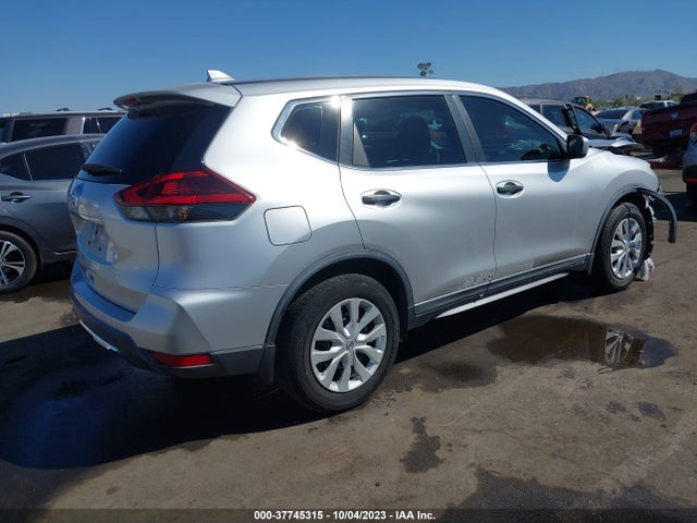 2018 NISSAN ROGUE S VIN: KNMAT2MT5JP622887