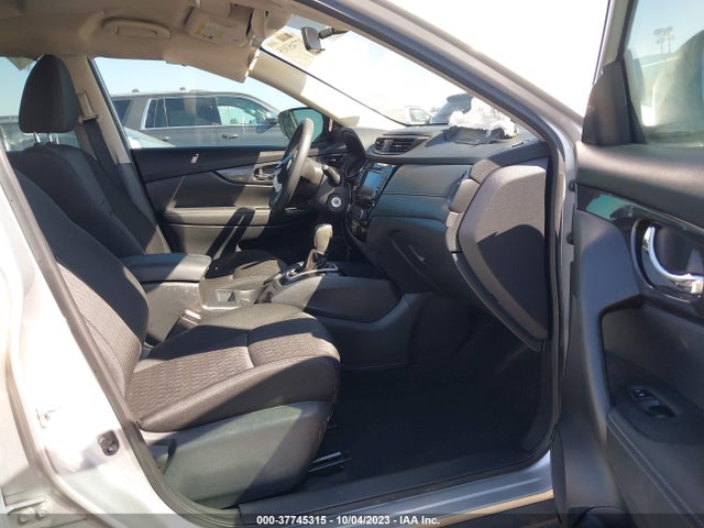 2018 NISSAN ROGUE S VIN: KNMAT2MT5JP622887