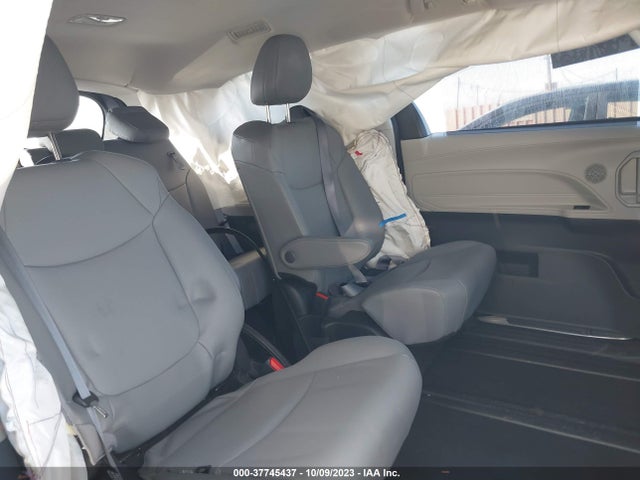2023 TOYOTA SIENNA XLE VIN: 5TDYRKEC4PS152586