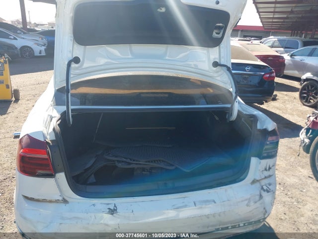 1VWDT7A36HC085864 Volkswagen Passat R-line W/comfort Pkg