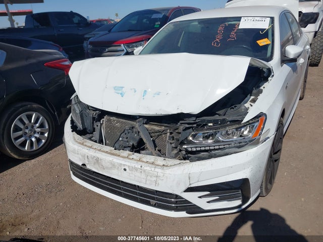 1VWDT7A36HC085864 Volkswagen Passat R-line W/comfort Pkg