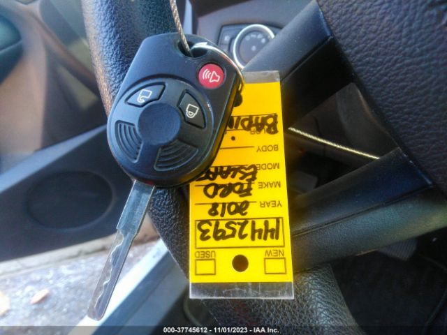 1FMCU0GD8JUA38544 Ford ESCAPE SE