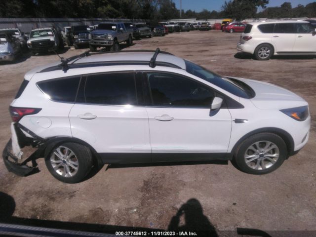 1FMCU0GD8JUA38544 Ford ESCAPE SE