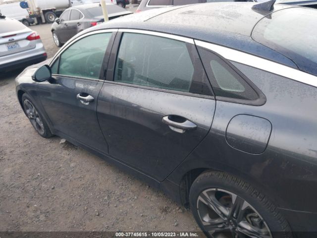 5XXG34J21MG037656 KIA K5 EX