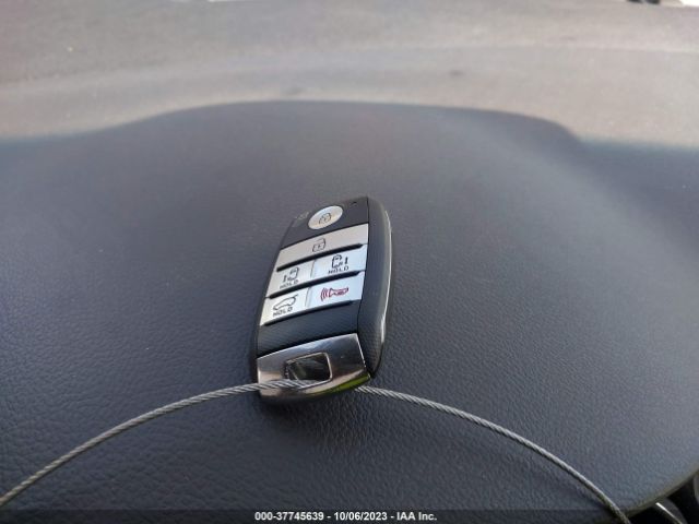 KNDMC5C18G6110845 KIA SEDONA EX