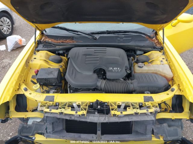 2C3CDZAG0JH181944 Dodge Challenger Sxt Plus