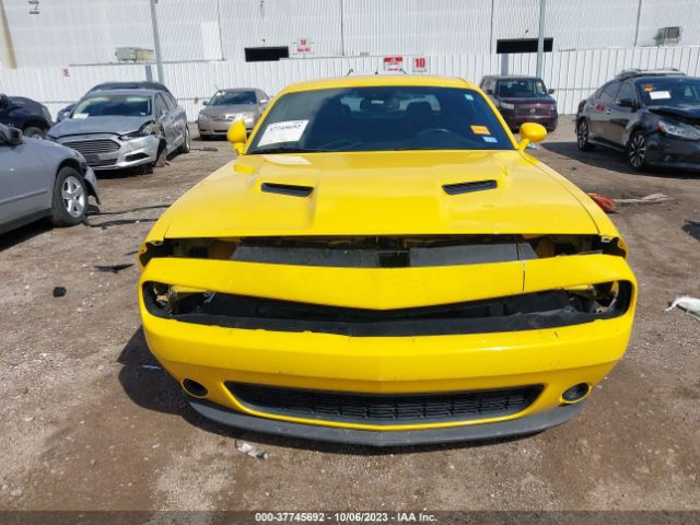 2C3CDZAG0JH181944 Dodge Challenger Sxt Plus