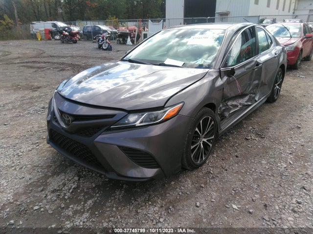 2018 TOYOTA CAMRY 4T1B11HK3JU674764 Photo 1