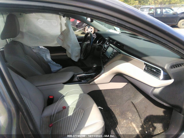 2018 TOYOTA CAMRY 4T1B11HK3JU674764 Photo 4