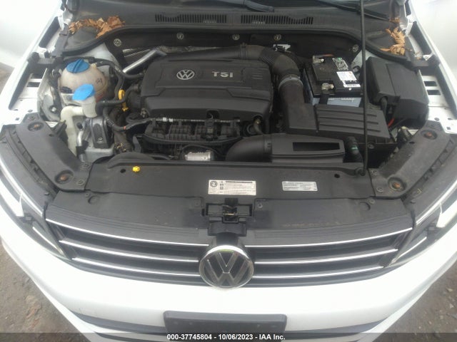 3VWB17AJ4GM246477 Volkswagen Jetta Sedan 1.8t Sport