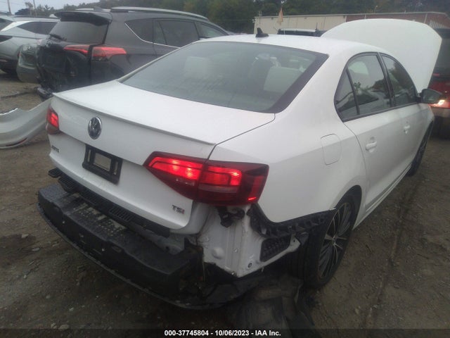 3VWB17AJ4GM246477 Volkswagen Jetta Sedan 1.8t Sport