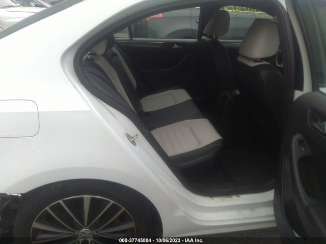 3VWB17AJ4GM246477 Volkswagen Jetta Sedan 1.8t Sport