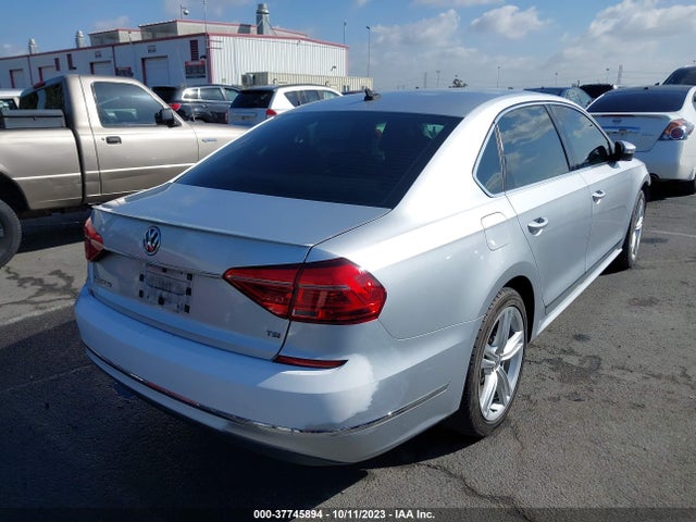 1VWBT7A35GC041246 Volkswagen Passat 1.8t Se