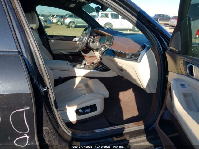5UXCW2C55K0E74030 BMW X7 Xdrive40i
