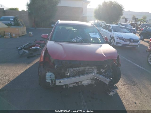 KNDCB3LC3J5156908 KIA NIRO LX