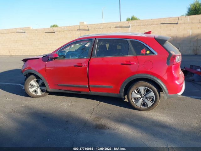 KNDCB3LC3J5156908 KIA NIRO LX