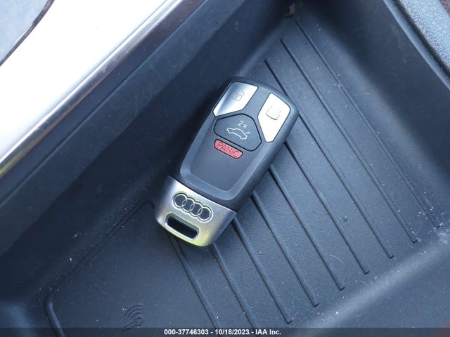 WA1LHBF77KD026400 Audi Q7 Premium Plus