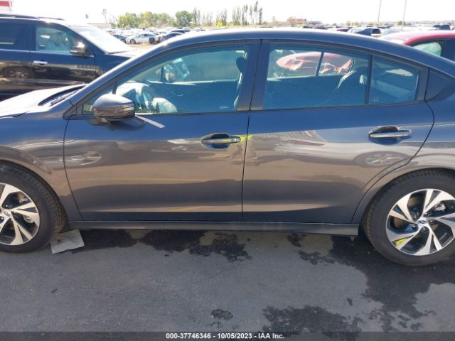 4S3BWAF63R3002734 Subaru Legacy Premium
