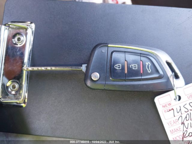 JN8AS5MT8EW620636 Nissan Rogue Select S