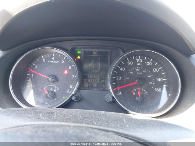 JN8AS5MT8EW620636 Nissan Rogue Select S