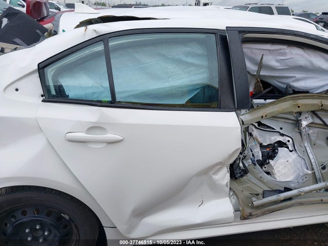 Toyota COROLLA LE 2021 5YFEPMAE9MP258175 Image 13