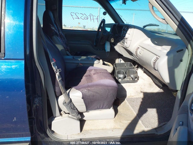 1996 GMC SUBURBAN K1500 VIN: 3GKFK16R3TG504935