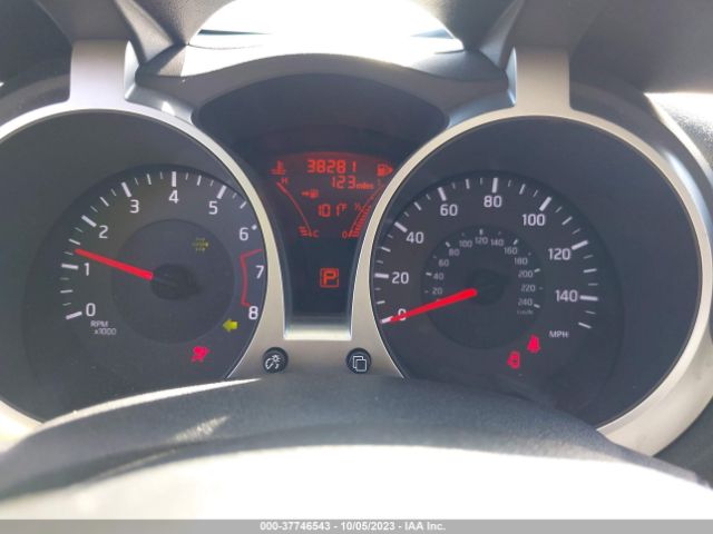 JN8AF5MV6ET362141 Nissan Juke Sl