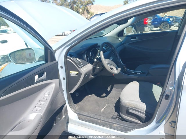 Hyundai Sonata 2014 5NPEB4AC6EH816379 Image 17
