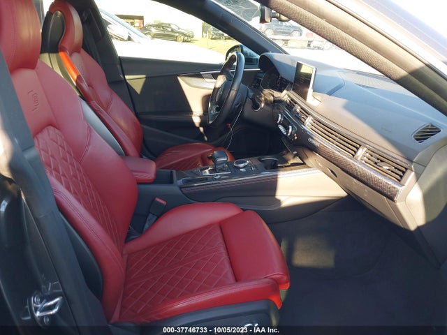 WAUB4CF58JA060229 Audi S5 Sportback Premium Plus