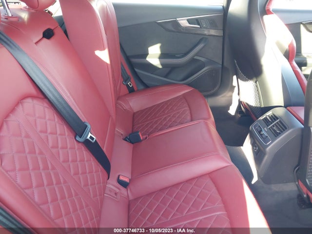 WAUB4CF58JA060229 Audi S5 Sportback Premium Plus