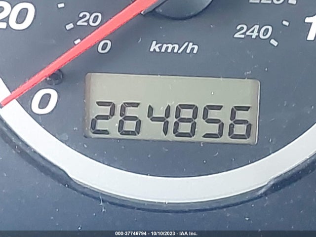 2004 HONDA CR-V LX VIN: JHLRD68494C021121