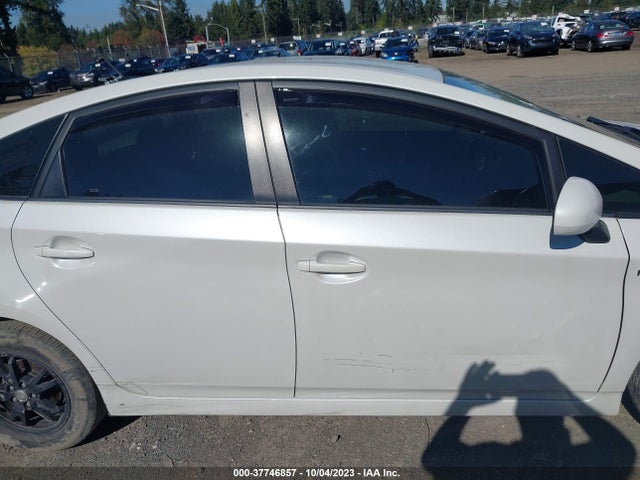 Toyota Prius Four 2015 JTDKN3DU4F0471103 Image 13