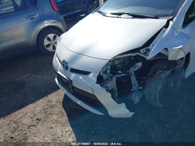 Toyota Prius Four 2015 JTDKN3DU4F0471103 Image 6