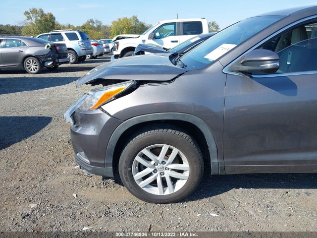 Toyota Highlander Le 2015 5TDBKRFH9FS128232 Image 6