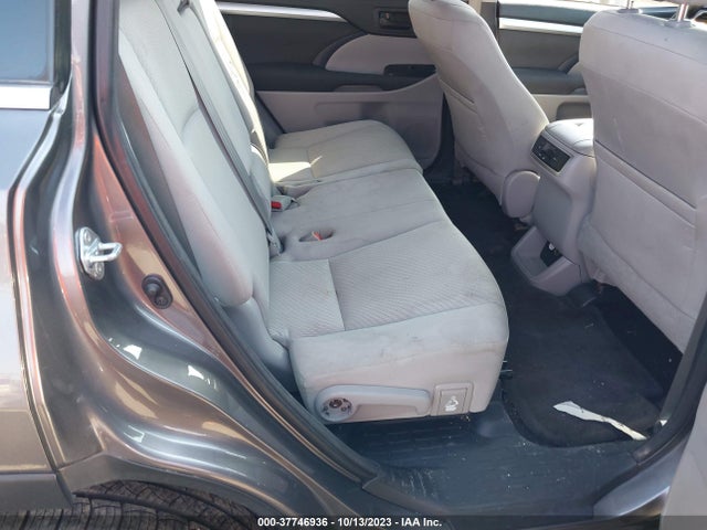 Toyota Highlander Le 2015 5TDBKRFH9FS128232 Image 8