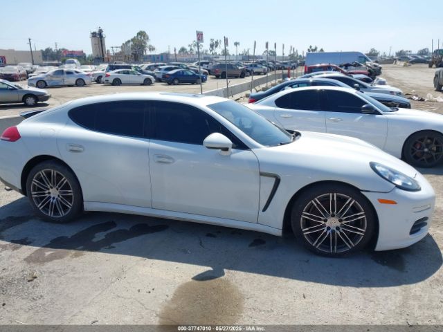 WP0AA2A72FL005751 Porsche PANAMERA 4