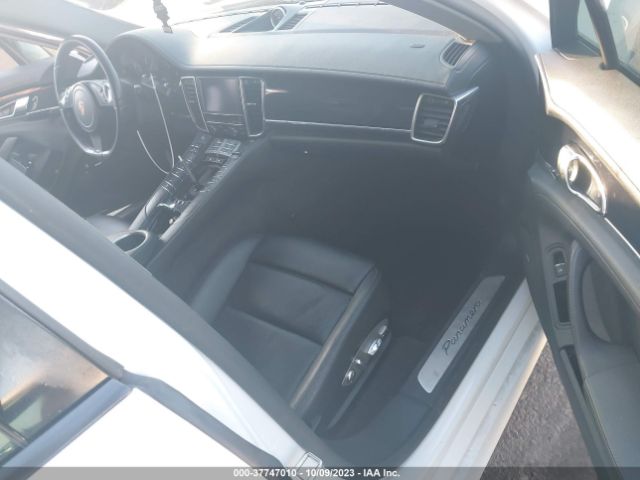 WP0AA2A72FL005751 Porsche PANAMERA 4