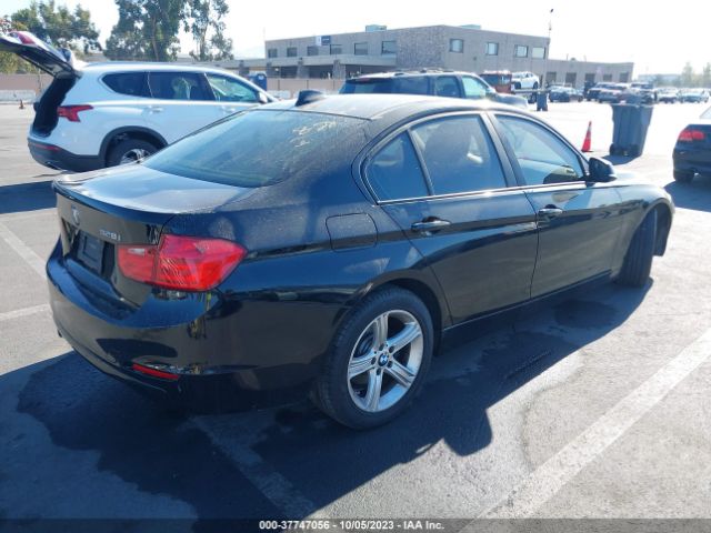 WBA3C1C53FK118927 BMW 3 Series 328i