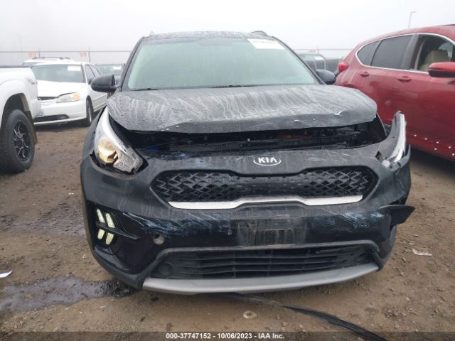 KNDCB3LCXL5370569 KIA NIRO LX