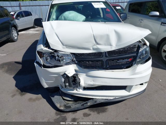 3C4PDCAB3JT235890 Dodge JOURNEY SE