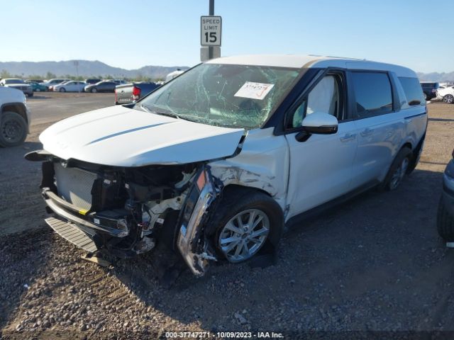 KNDNB4H32P6198061 KIA Carnival Lx