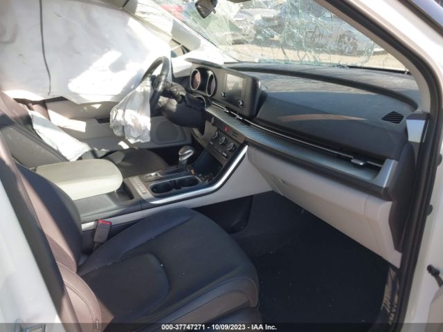 KNDNB4H32P6198061 KIA Carnival Lx