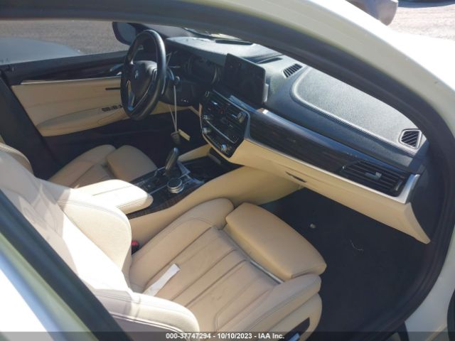 WBAJA7C36HG457895 BMW 5 Series 530i Xdrive