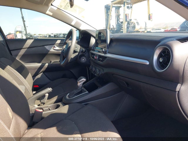 2021 KIA FORTE LXS VIN: 3KPF24AD6ME398373