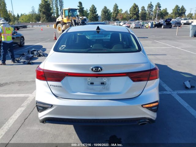 3KPF24ADXLE143398 KIA Forte Lxs