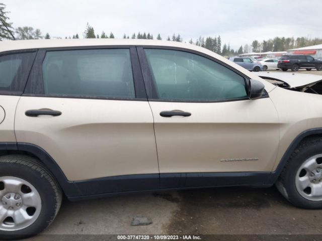 1C4PJMAB6FW592982 Jeep Cherokee Sport