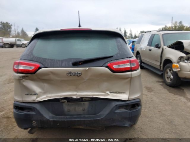 1C4PJMAB6FW592982 Jeep Cherokee Sport